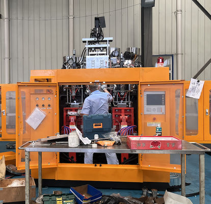 Perfect Automatic Extrusion Blow Molding Machine For Plastic Milk Bottles