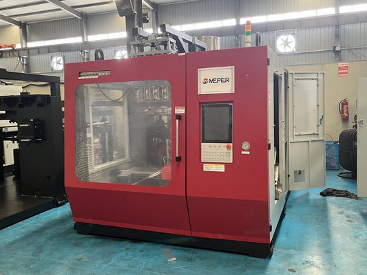 4 Cavity Automatic Blow Molding Machine For Plastic Bottle Production