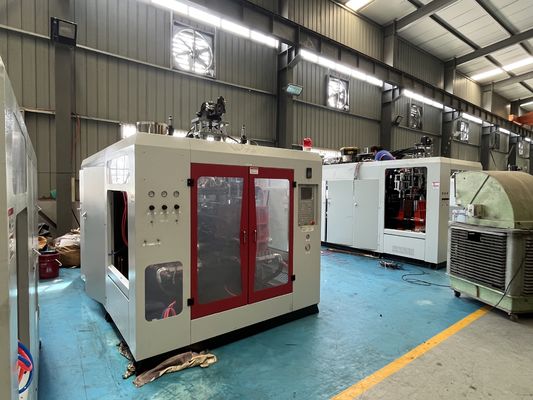 4 Cavity Automatic Extrusion Blow Molding Machine