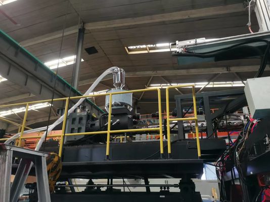 Triple Parison Control Servo System Blow Molding Machine For 15L D Type IML Beverage Bottle
